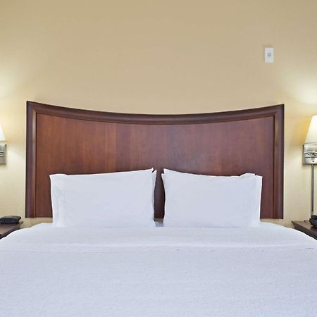 Hampton Inn Gainesville-Haymarket Екстериор снимка