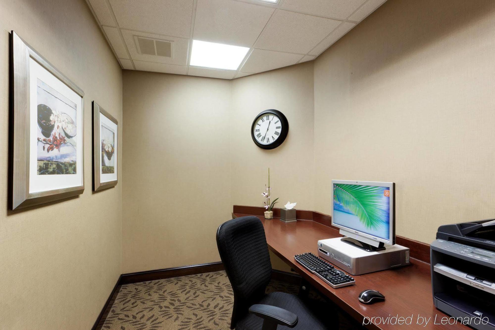 Hampton Inn Gainesville-Haymarket Екстериор снимка
